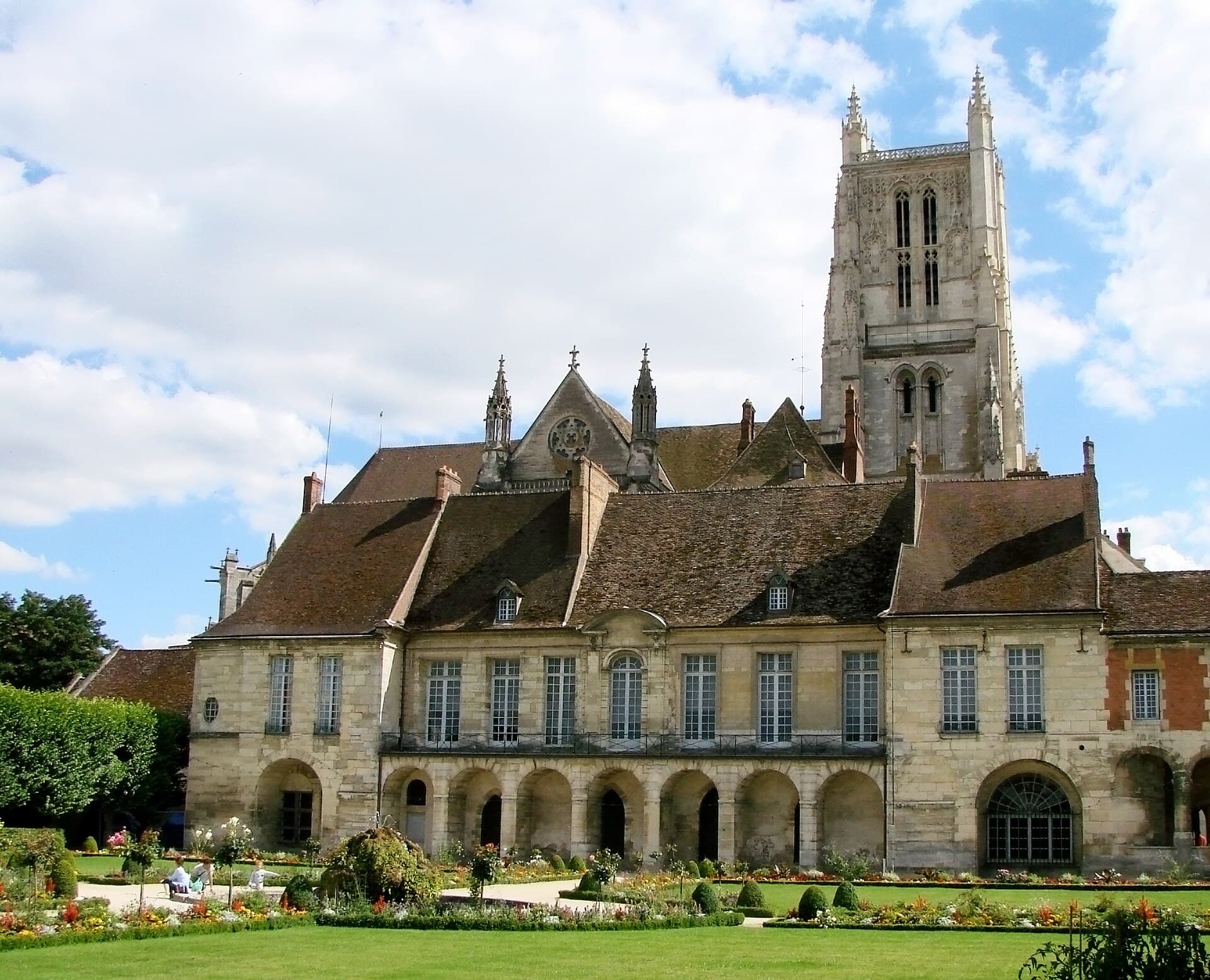 Meaux en Seine-et-Marne, commune desservie par HMD Transport